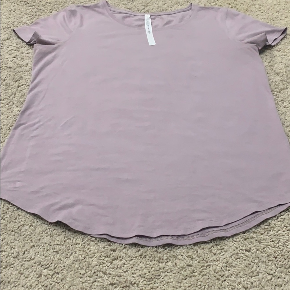 Lululemon tshirt